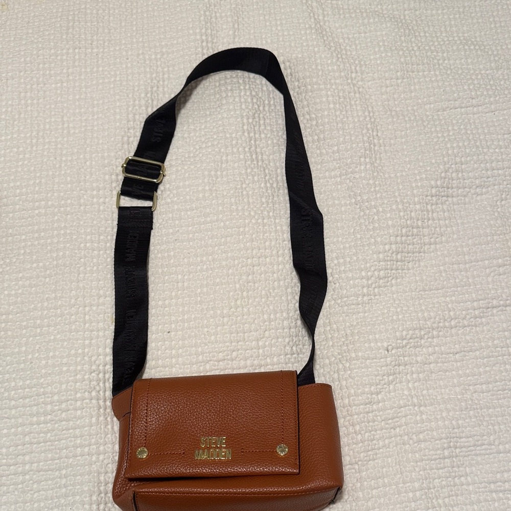 Steve Madden Brown Pebbled Crossbody with Black Strap
